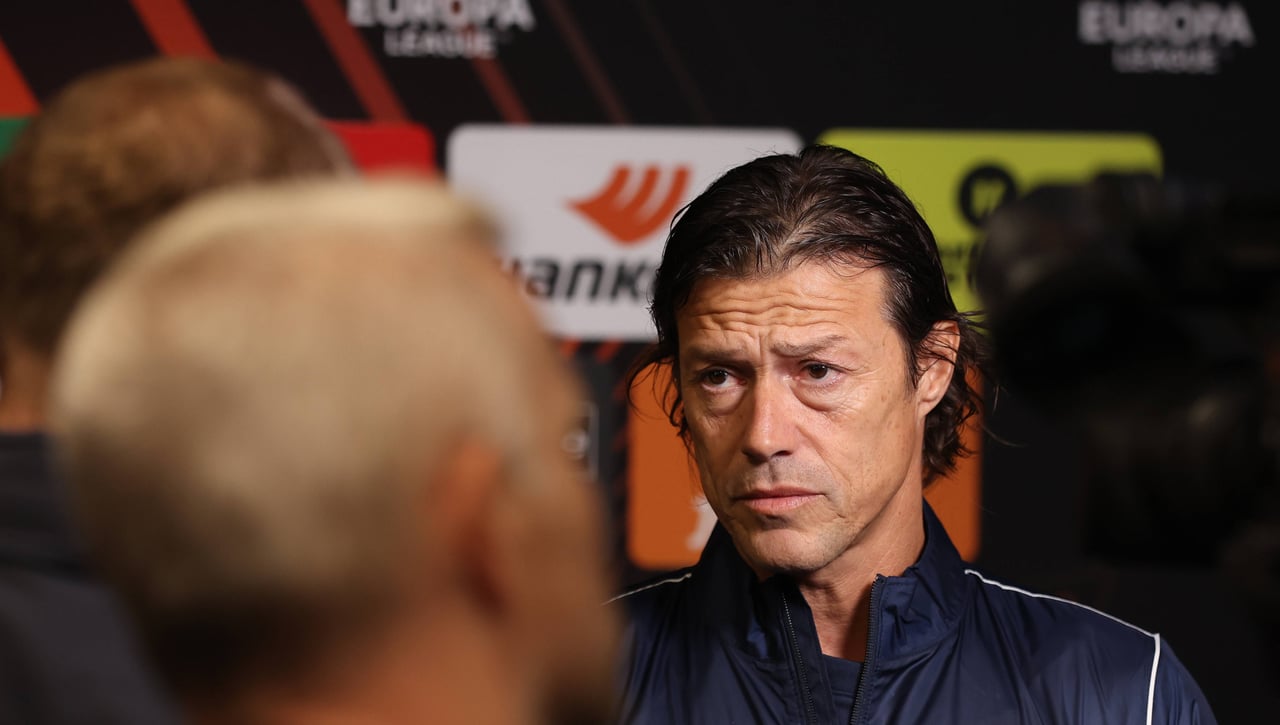 Matías Almeyda y el Sevilla se cubren las espaldas, por si acaso
