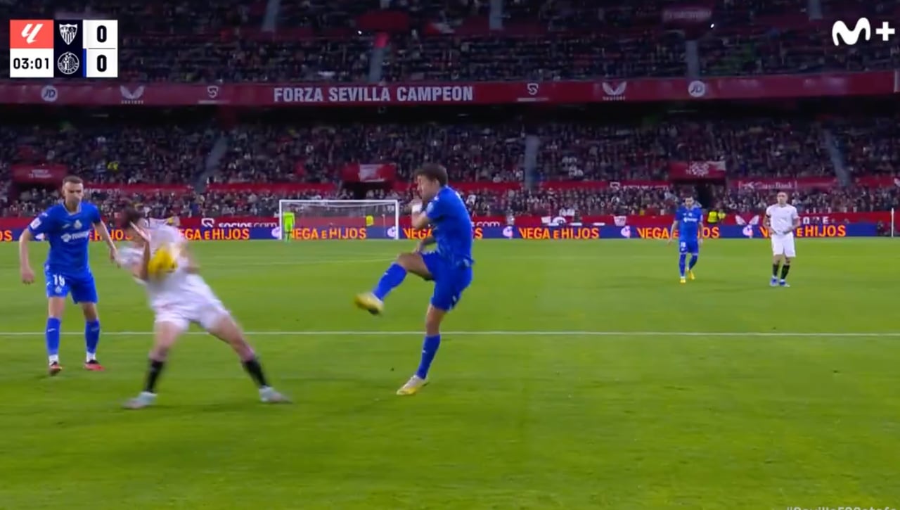 El penalti que ha costado el 0-1 al Sevilla ante el Getafe a los cinco minutos