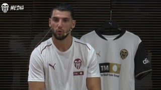 Rafa Mir: "Del Sevilla ya hablaré, pero más adelante"