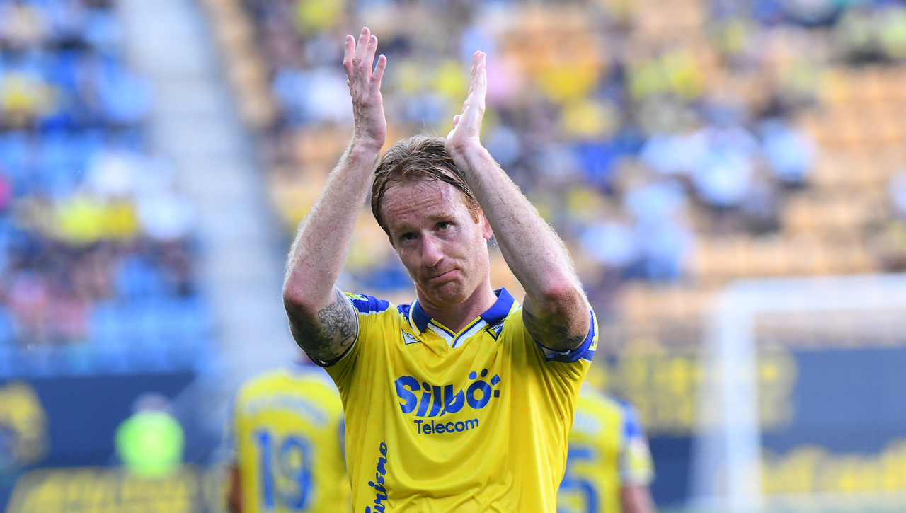 Álex Fernández aún no ha dicho su última palabra en el Cádiz