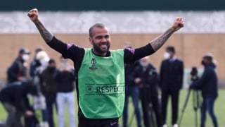 "Pondría el cuerpo entero en el fuego por Alves"