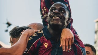 Al Barça le sale competencia por Etta Eyong