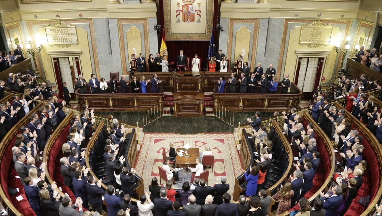 El Congreso gasta casi 9 millones de euros en dos años en viajes de los diputados