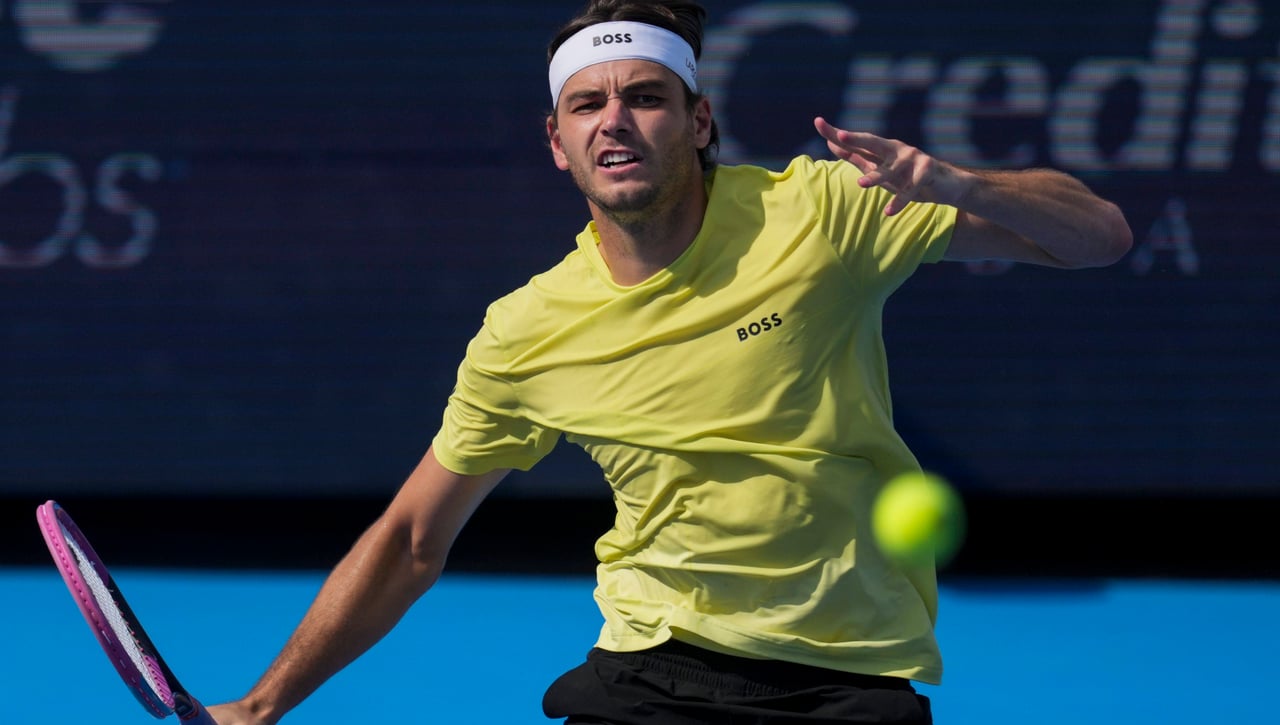 Fritz arrasa a Zverev y ya mira a Alcaraz en el Six Kings Slam