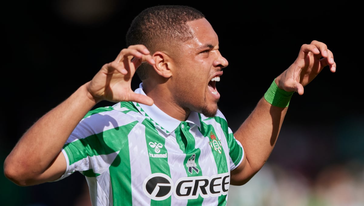 Cara y cruz para Vitor Roque, delantero del Betis: gol, MVP y lesión