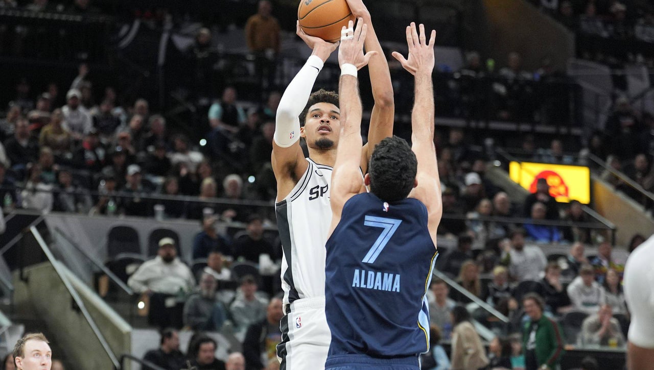 Santi Aldama rompe récords y se impone a Wembanyama