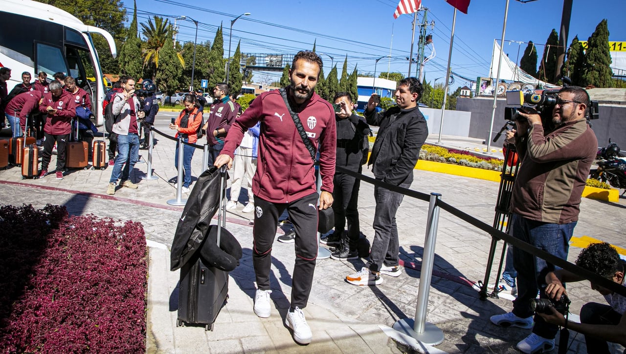 Cruzar el charco para olvidar los problemas