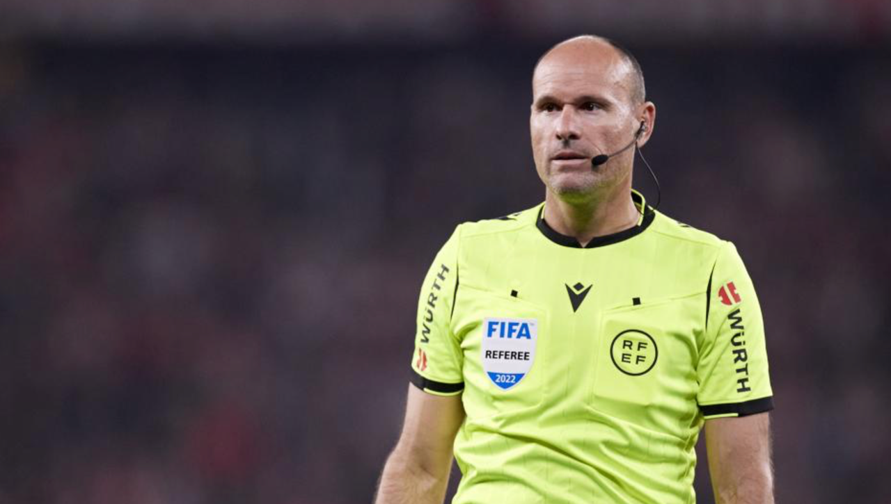 El alto sueldo de los árbitros españoles, el mayor de Europa