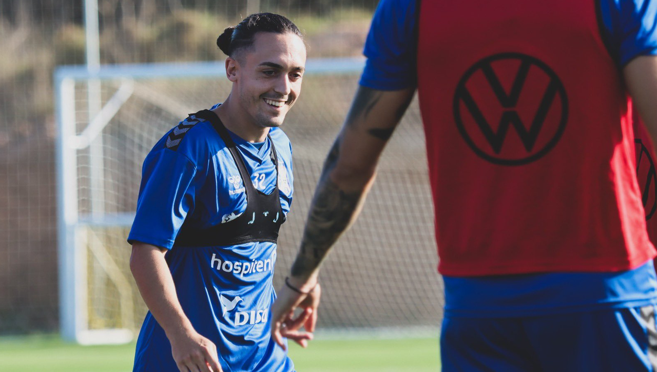 Lío con el fichaje de Luismi Cruz