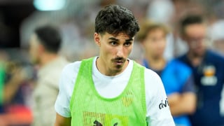 Carlos Corberán le abre las puertas a Almeida tras su renovación: "Todos tienen opciones"