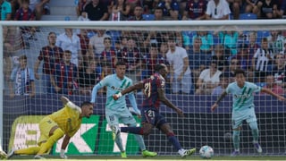 Ángel Cuéllar señala los problemas del Betis en ataque: "Sé que intentó fichar a Etta Eyong, pero..."