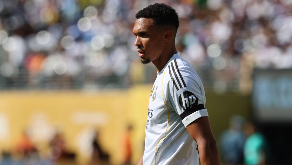 Alexander-Arnold se cae por lesión