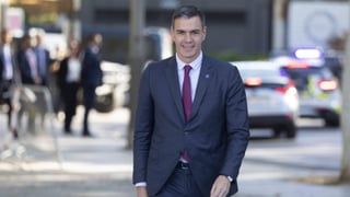 Pedro Sánchez amenaza a Felipe González