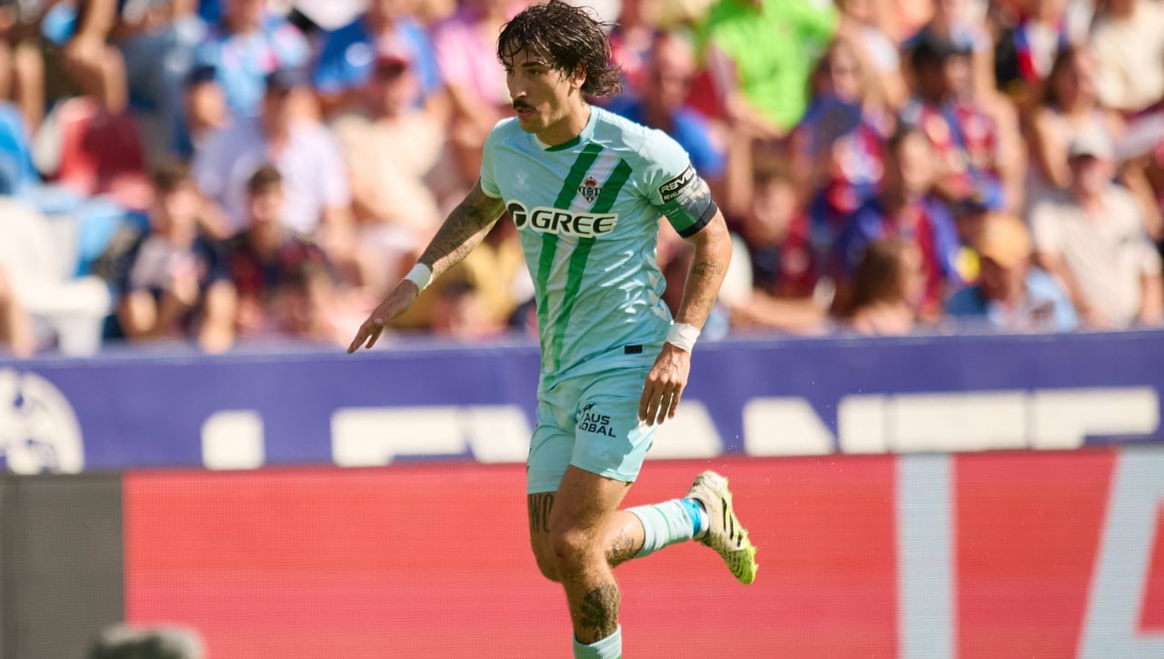 Rajada de Bellerín y muy autocrítico