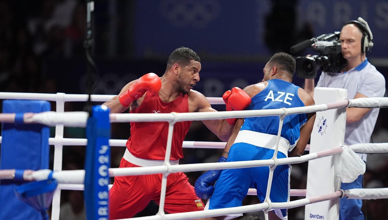 Robo a España en París