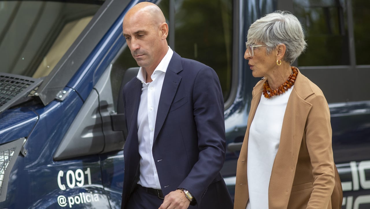 El 'Caso Rubiales' se cobra una nueva víctima