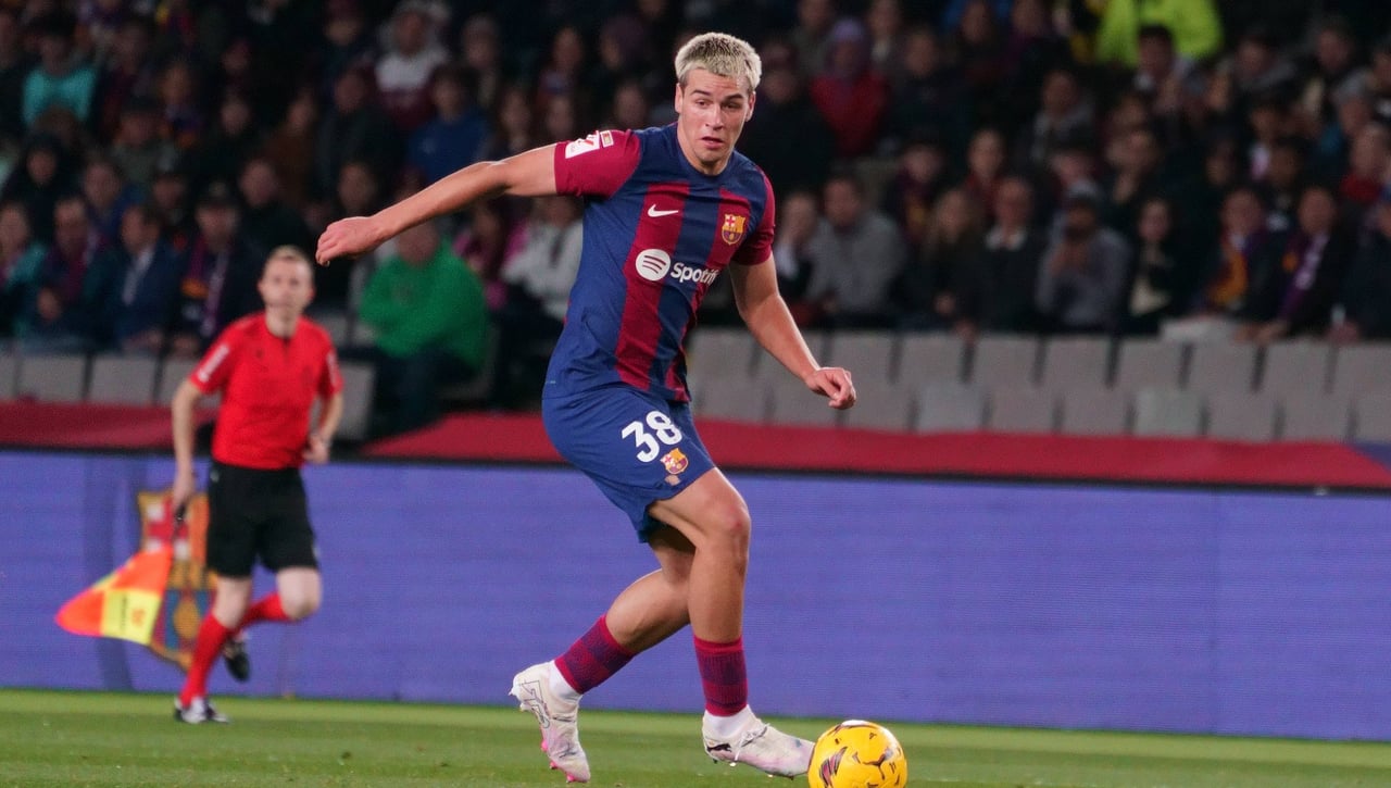 Marc Guiu, cerca de la Premier 