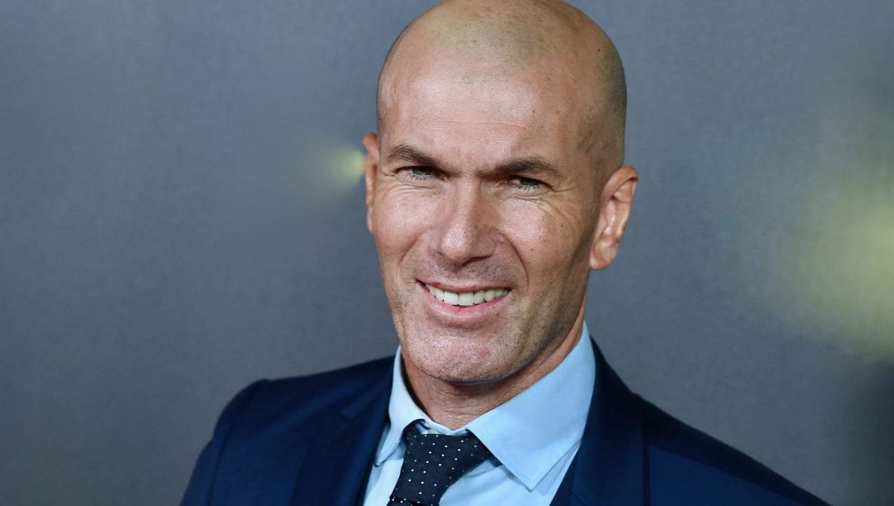 Oferta para cerrar a Zinedine Zidane