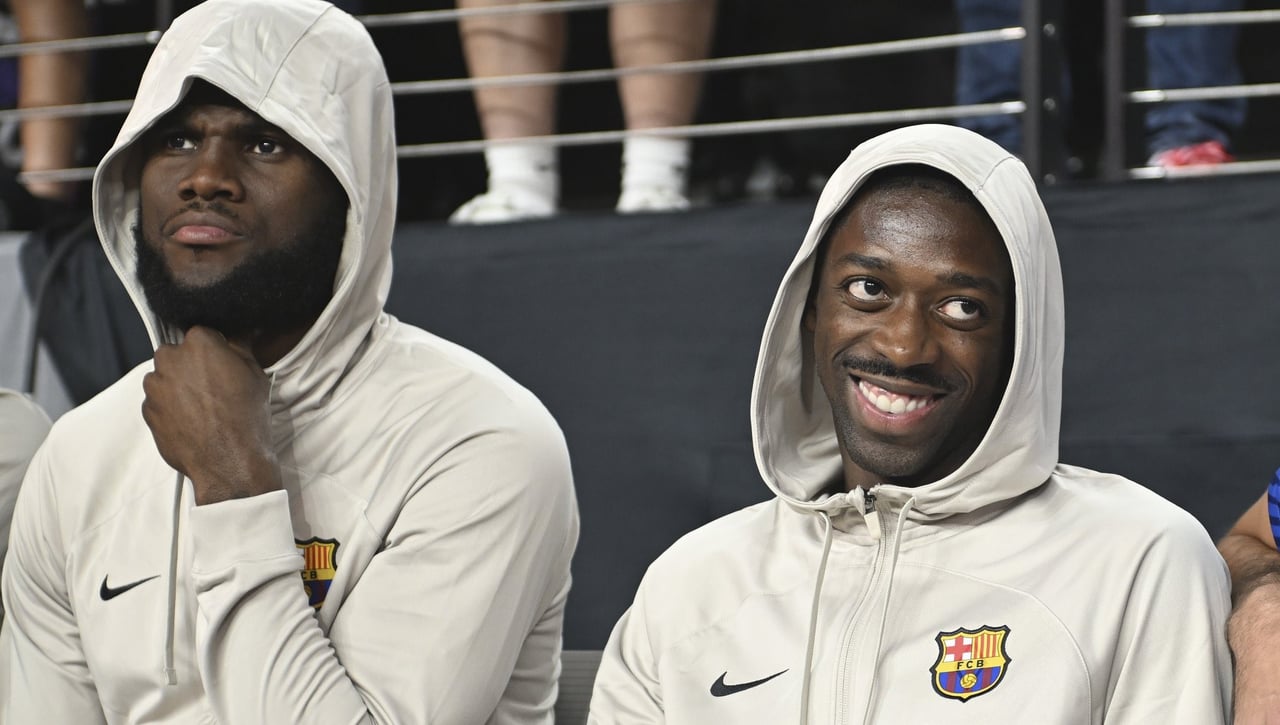 Xavi 'carga' contra Dembélé