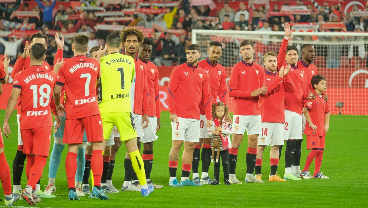 Sevilla - Osasuna: horario, canal y dónde ver hoy en TV y online el partido de la jornada 12 de la LaLiga EA Sports