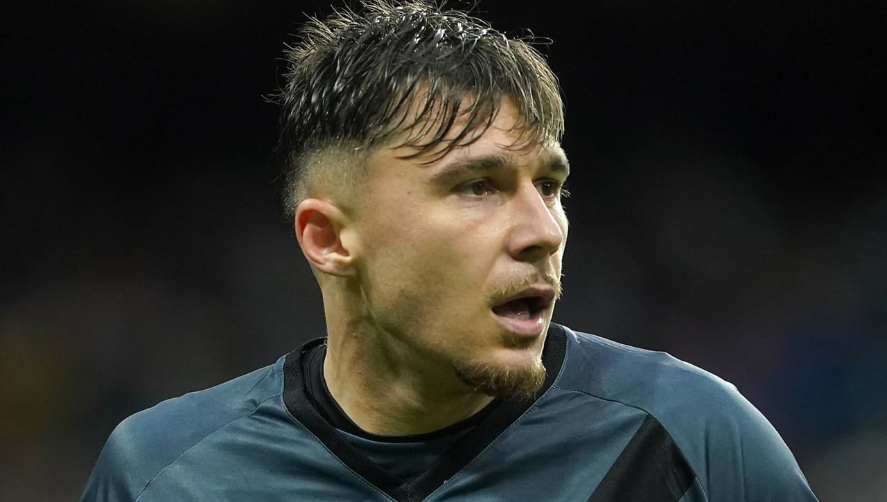 Ratiu ve la quinta amarilla y será baja para el próximo partido