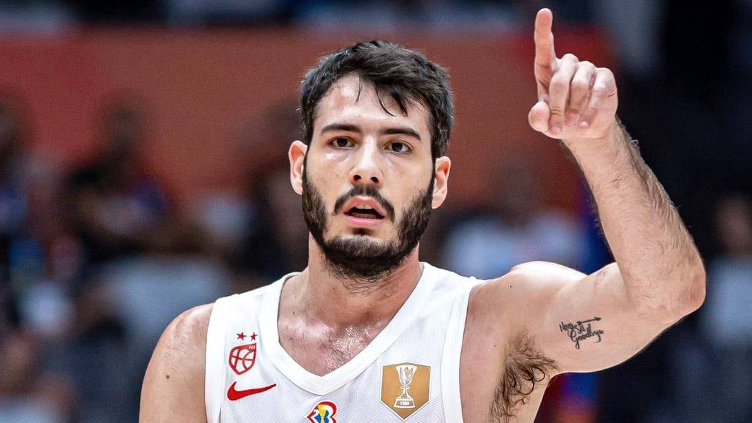 Abrines habla de "desconexión" y reconoce que contra Brasil hay "que hacer mejor las cosas"