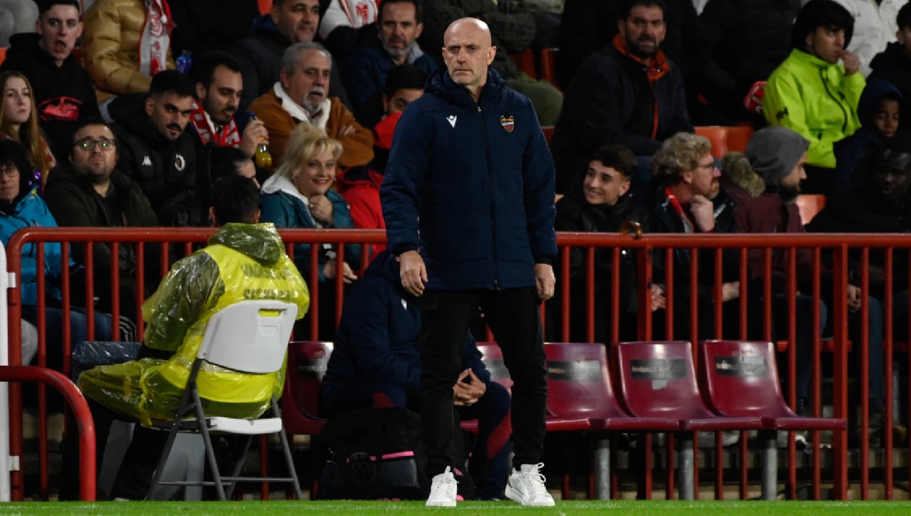 Julián Calero confirma la baja de Pablo Martínez y analiza al equipo en la previa del Levante - Celta