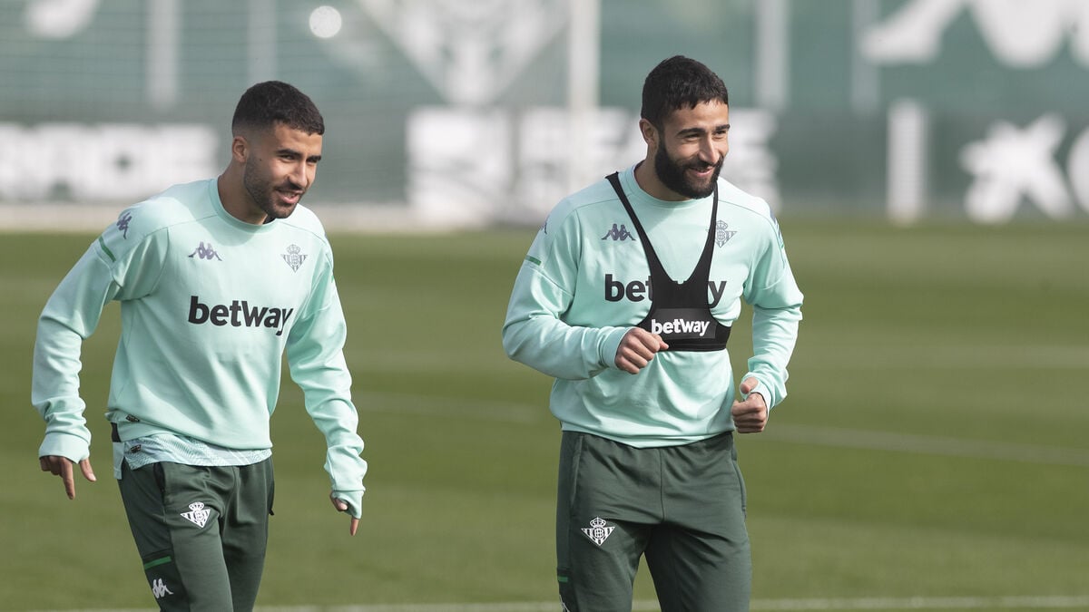 El Betis dibuja caminos separados para los Fekir