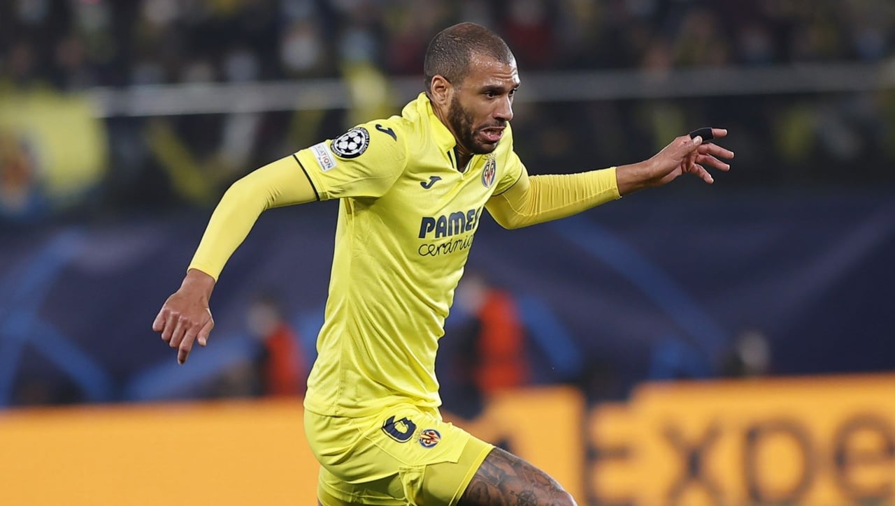 El cachondeo de Capoue con Ayoze Pérez por su fichaje por Betis o Villarreal