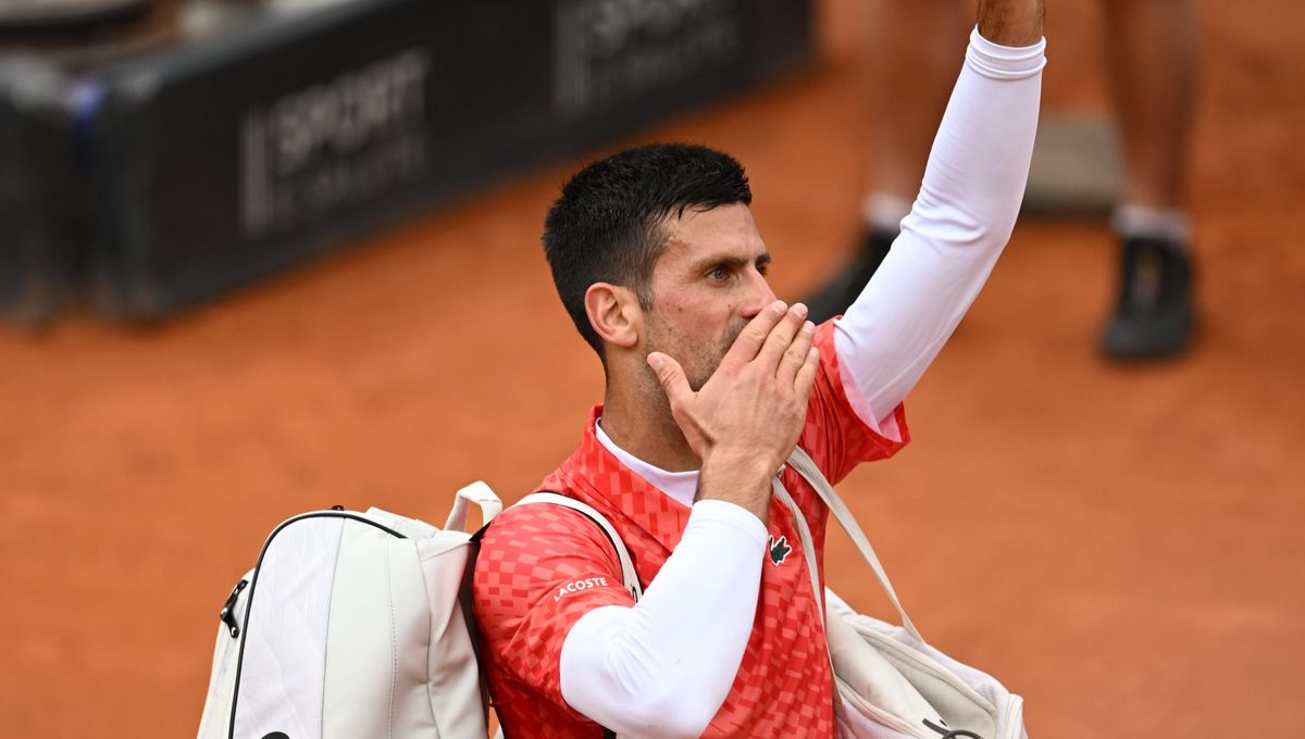 Djokovic se la 'pega' en Roma y genera dudas antes de que empiece Roland Garros