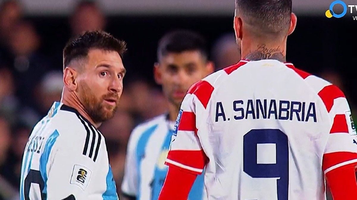 El ex del Betis Sanabria retó a Messi y saltaron chispas