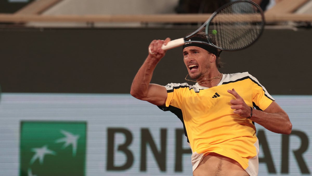 Zverev se va de fiesta en la Chatrier