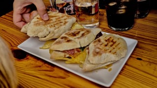 Prende fuego a un bar de Sevilla porque no había mayonesa para su montadito