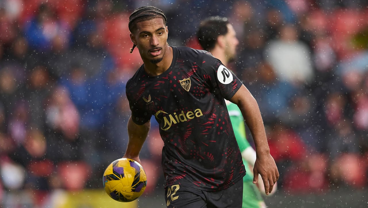 El Bayer Leverkusen sí le gusta a Badé: negociaciones en marcha