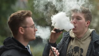 España prohíbe los vapers desechables
