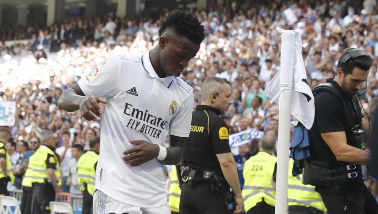 Vinicius, acusado de "insultar" y "provocar"; luego se excusa en "el comodín del racismo"