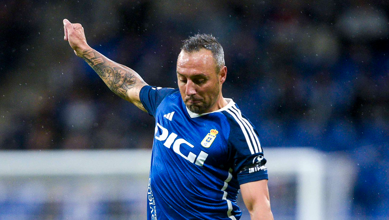 Santi Cazorla habla abiertamente de su futuro en el Oviedo
