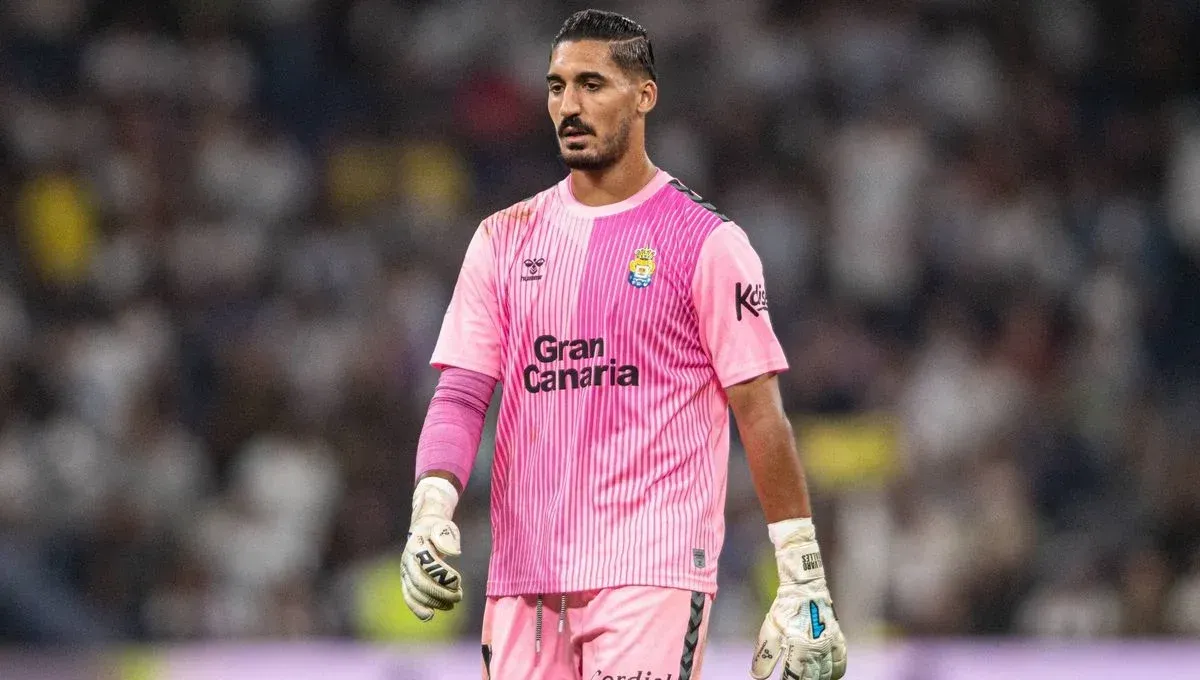 Las Palmas vuelve a cargar contra el Betis por Álvaro Valles: "Si no está a la altura..."