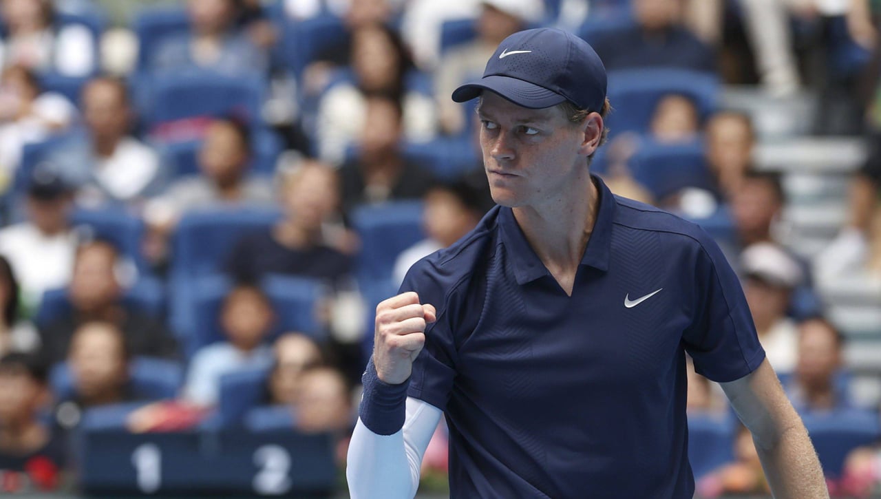 Jannik Sinner se quita la espina a costa de Tsitsipas en Arabia