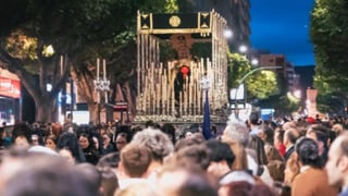 Vecinos piden "limitar" las procesiones fuera de la Semana Santa