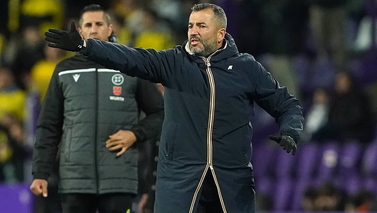 Martínez Munuera y Diego Martínez tuvieron un encontronazo en el túnel de vestuarios