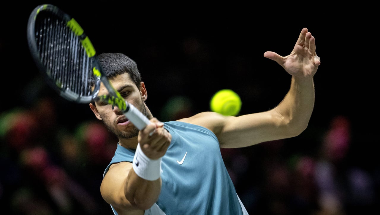 Alcaraz - Martínez: Horario, canal y dónde ver en TV y online el partido de Carlos Alcaraz en el torneo de Rotterdam 2025