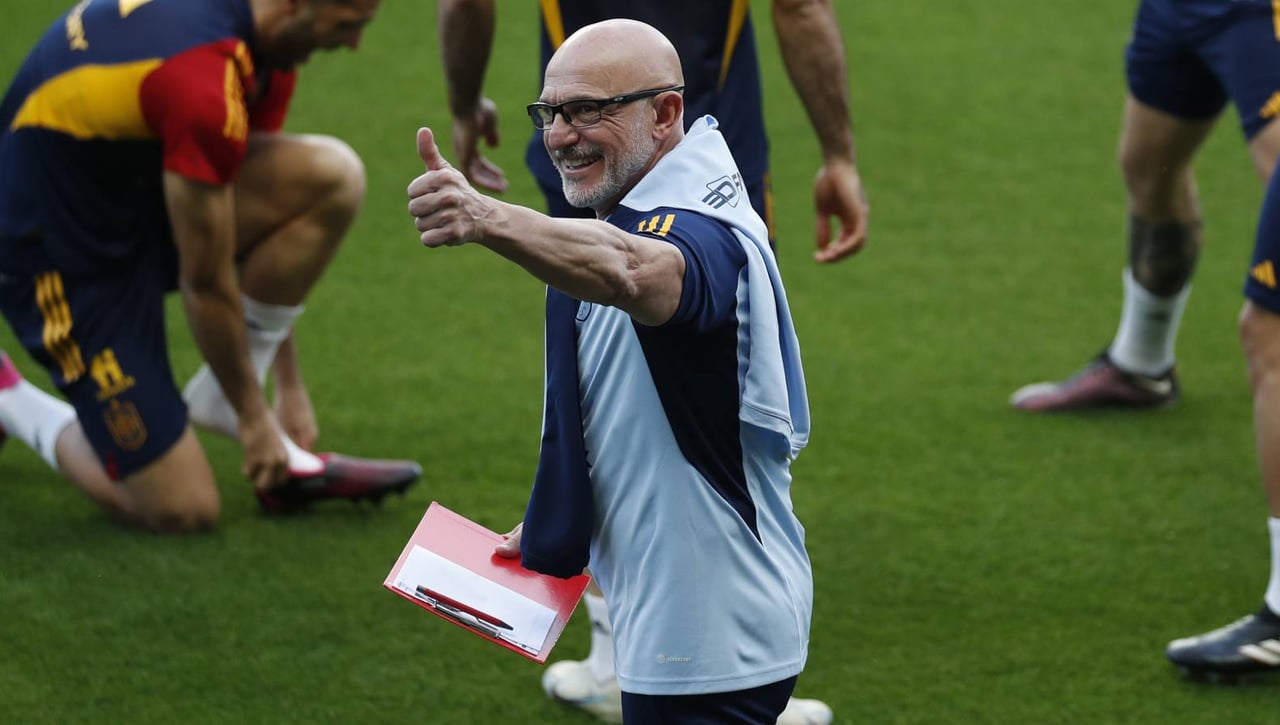 La IA contradice la lista ofrecida por Luis de la Fuente para la Nations League