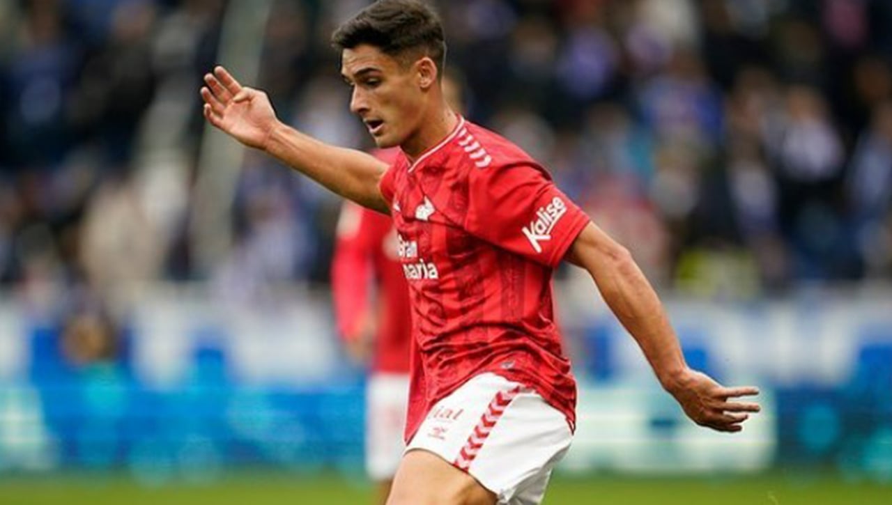 El Villarreal elige lateral para Marcelino  