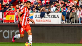 La complicada opción que manejan Sevilla y Betis para la delantera