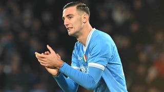 Juanlu Sánchez, posible moneda de cambio del Sevilla por el delantero Lorenzo Lucca, vinculado al Betis