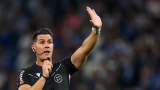 Increpan de manera violenta a un árbitro de primera división