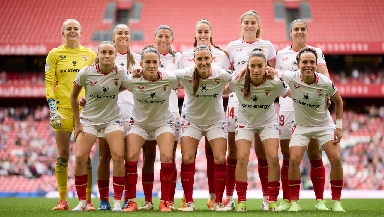 El Sevilla Femenino anuncia la salida de once jugadoras