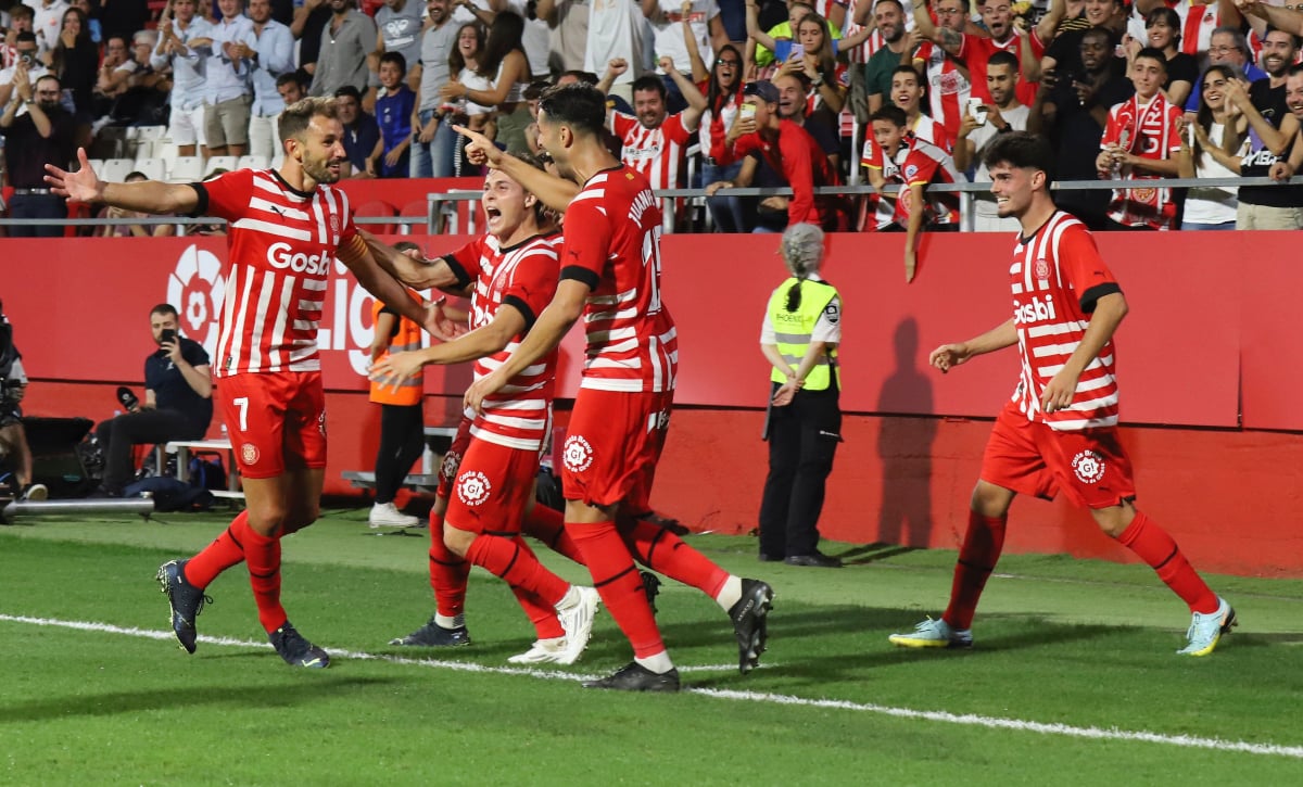 El Madrid lo cedió al Girona y ahora se postula como sustituto de Mendy