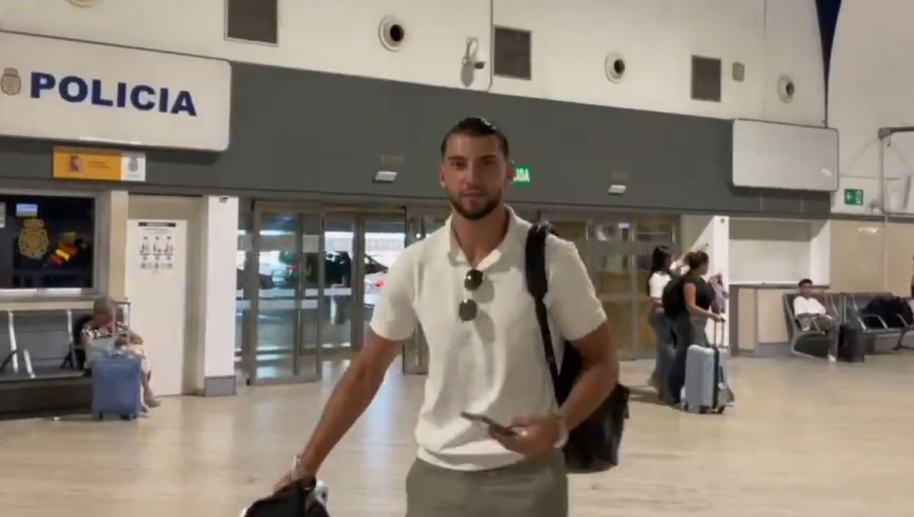 Rafa Mir pone rumbo a Valencia con mensaje para el Sevilla FC y el Valencia CF